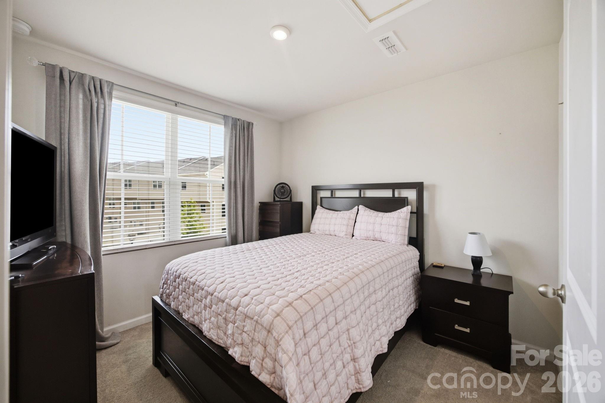 6121 Cutwater Circle — Charlotte