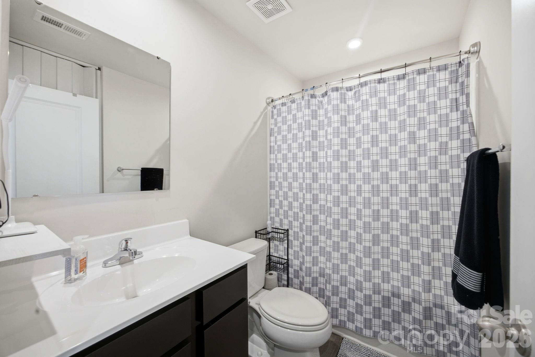 6121 Cutwater Circle — Charlotte