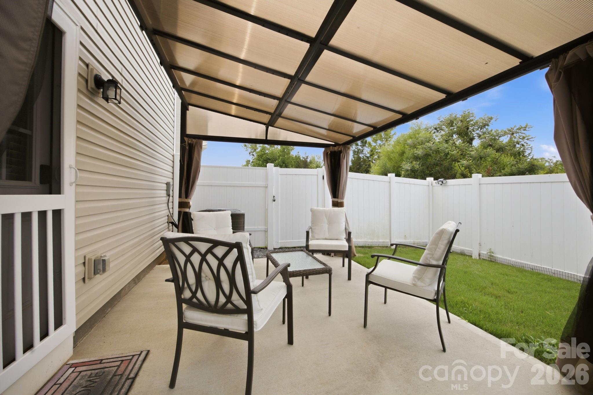 6121 Cutwater Circle — Charlotte