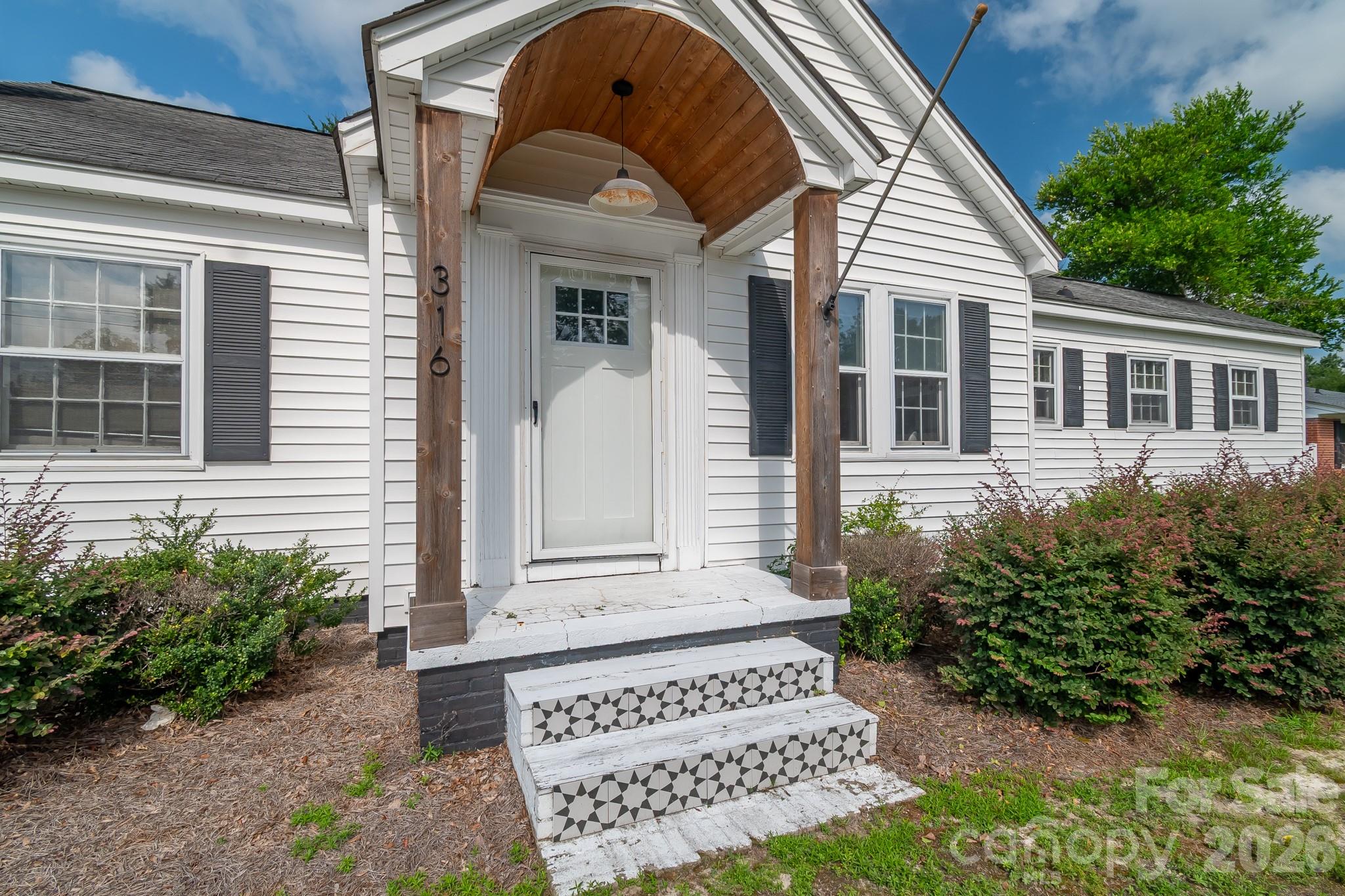 316 S Matson Street — Kershaw