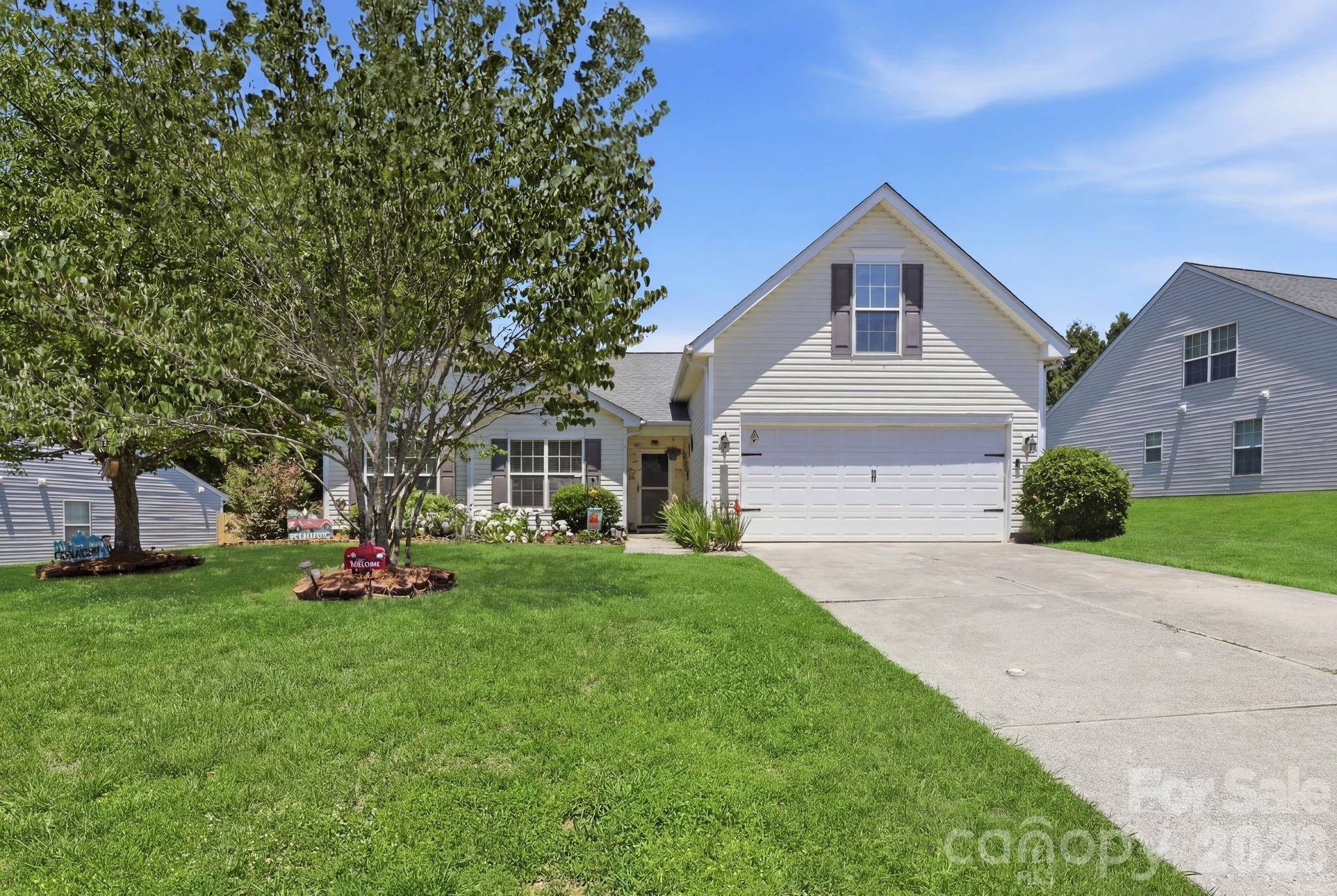 144 Golden Valley Drive — Mooresville