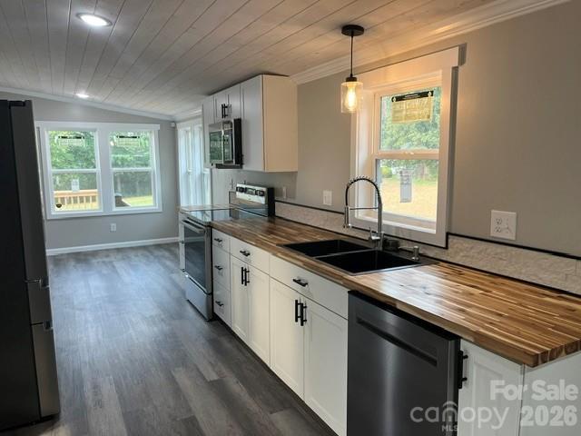 204 A L Fox Road — Taylorsville