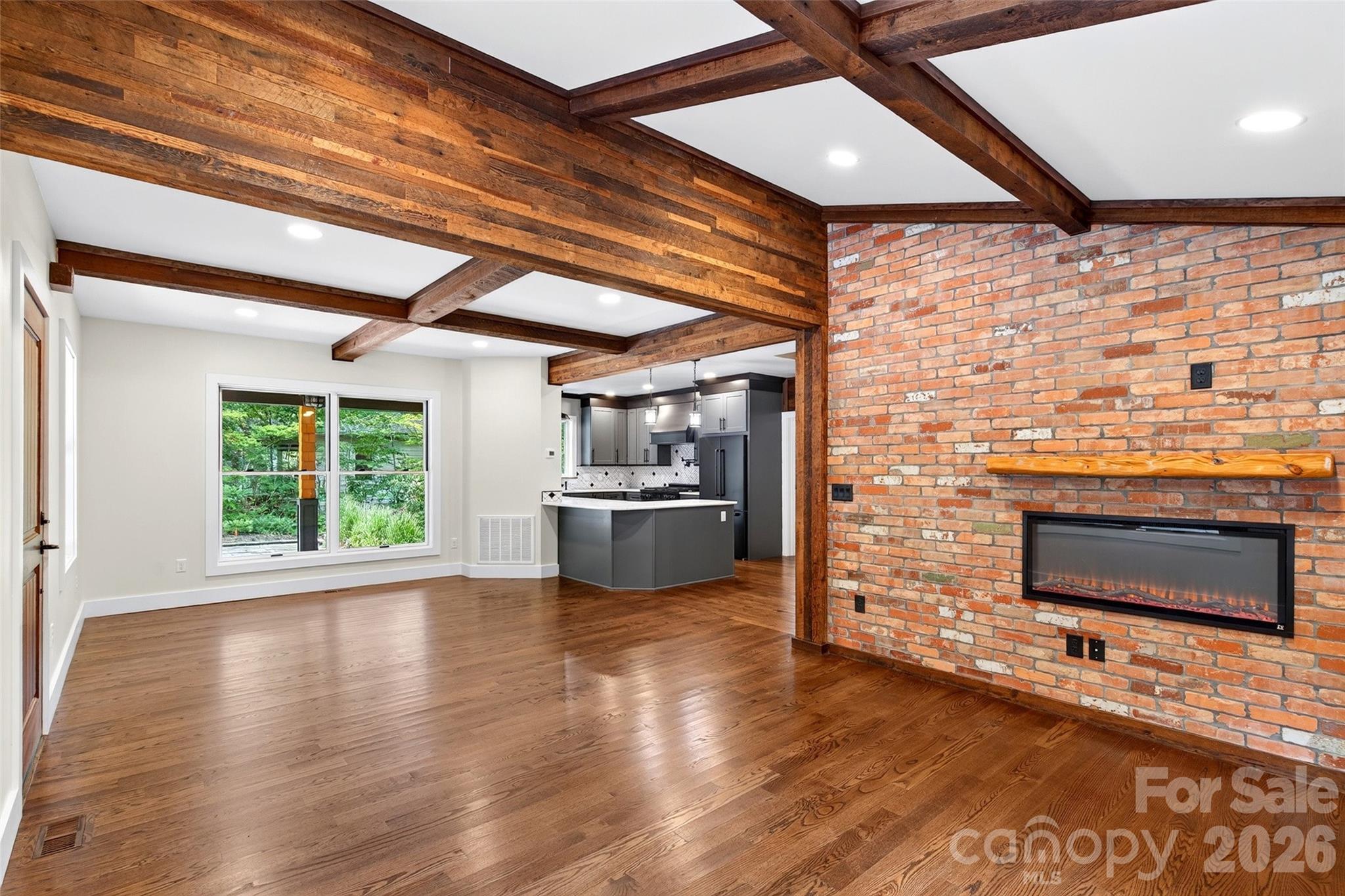 78 Tupper Road — Black Mountain