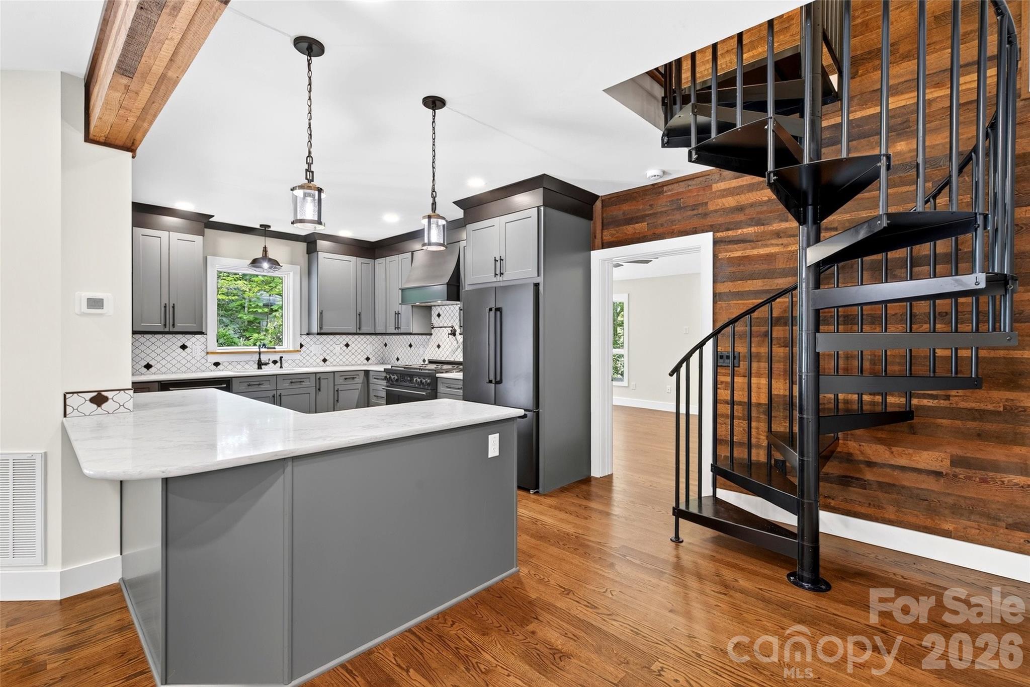 78 Tupper Road — Black Mountain
