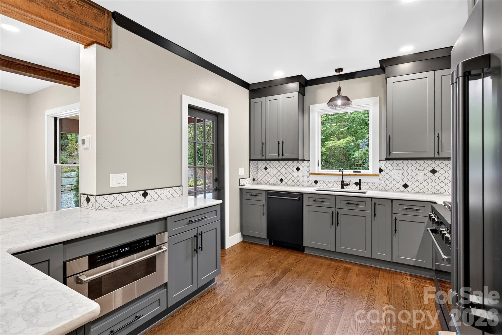 78 Tupper Road — Black Mountain