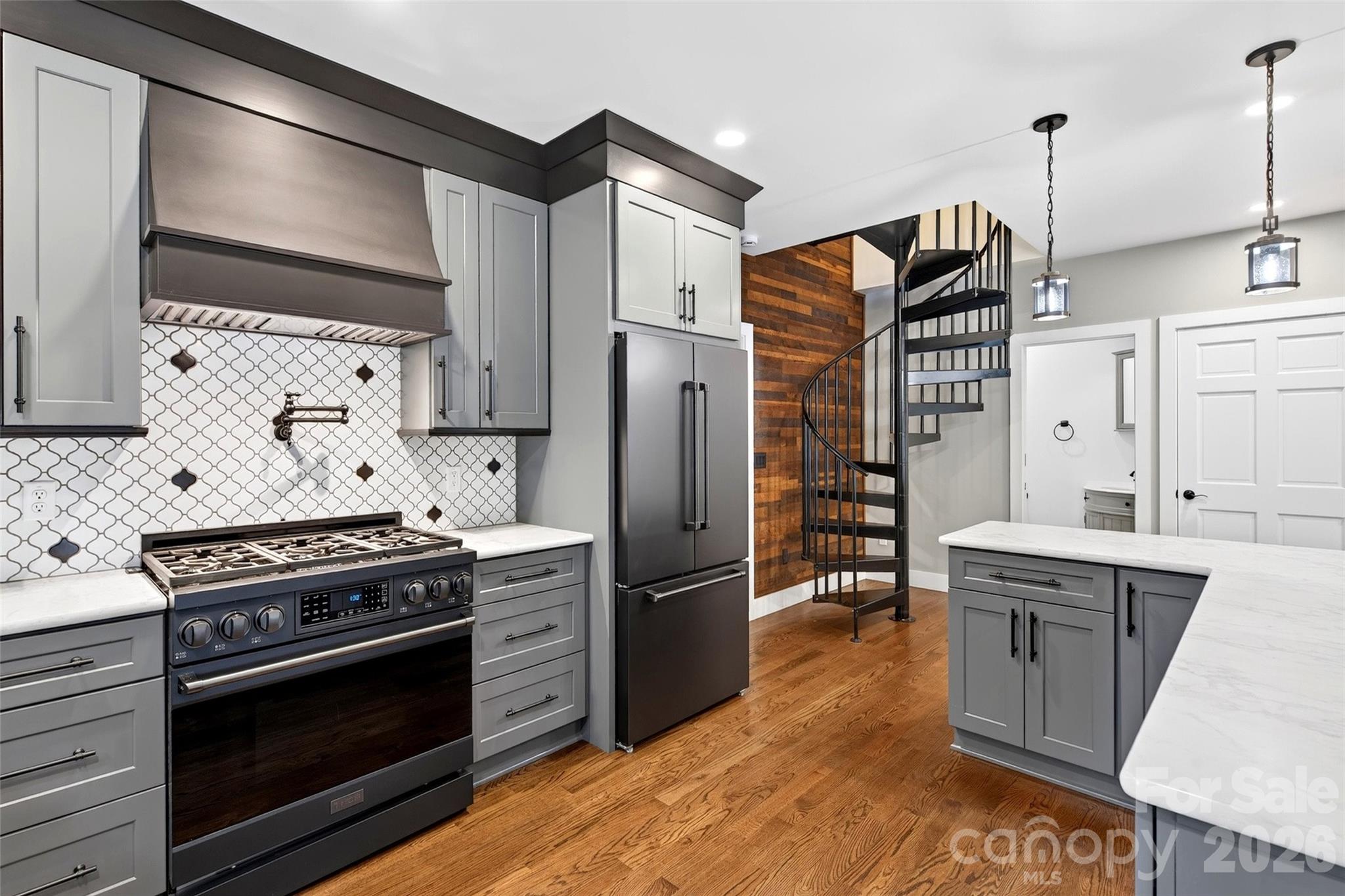 78 Tupper Road — Black Mountain