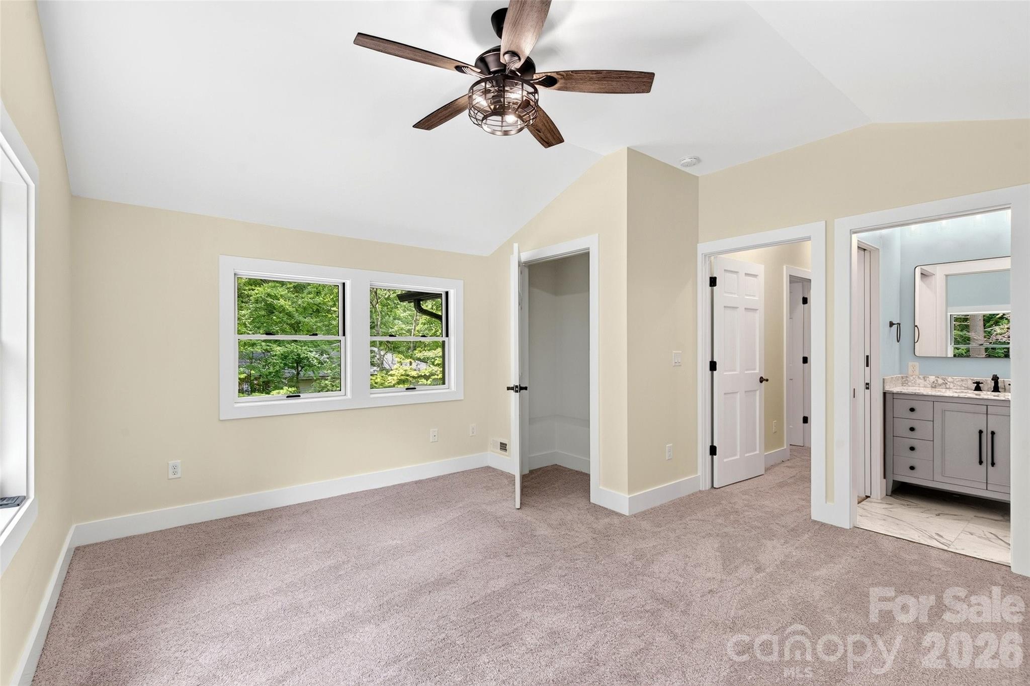78 Tupper Road — Black Mountain