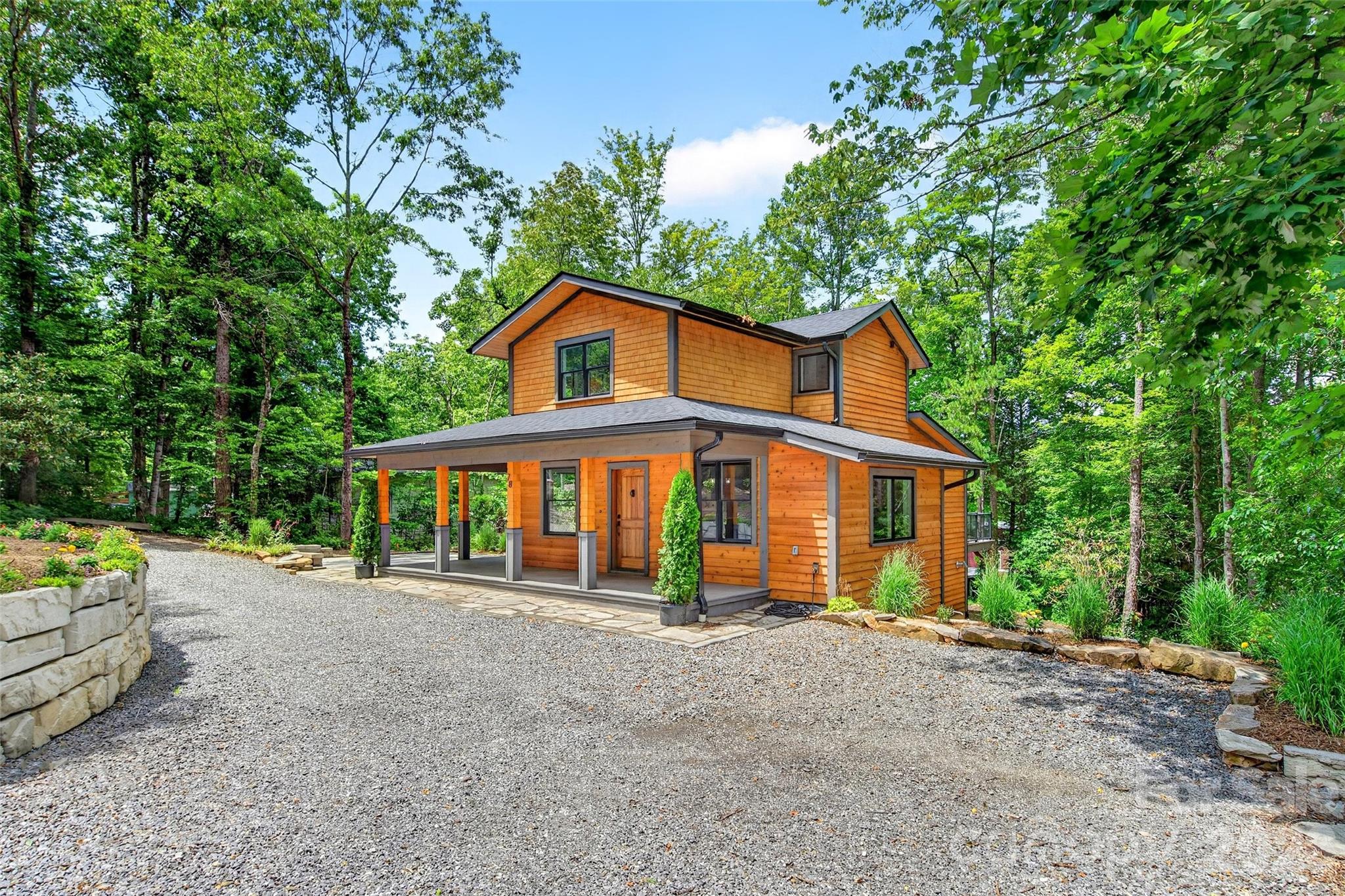 78 Tupper Road — Black Mountain