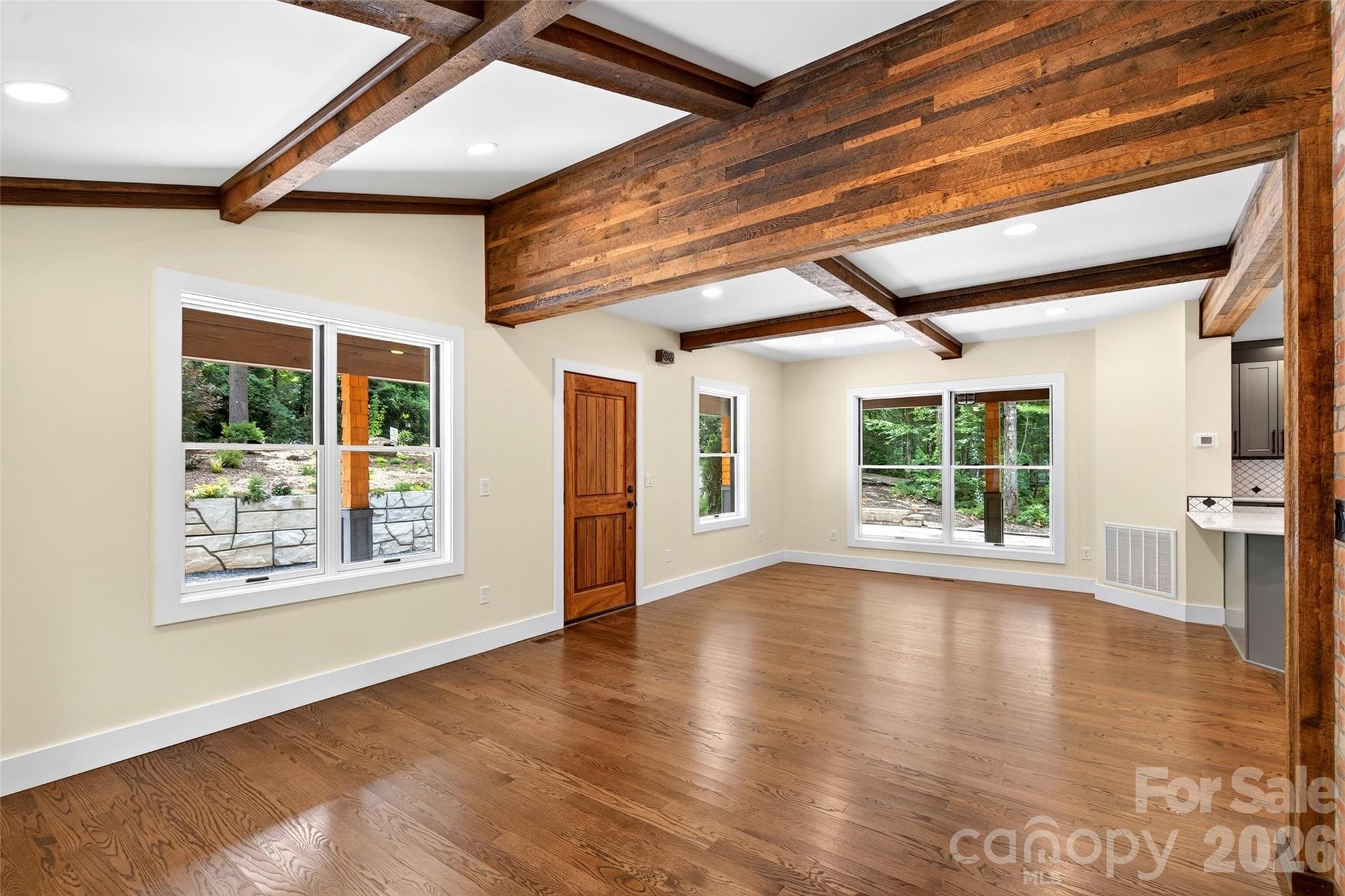 78 Tupper Road — Black Mountain