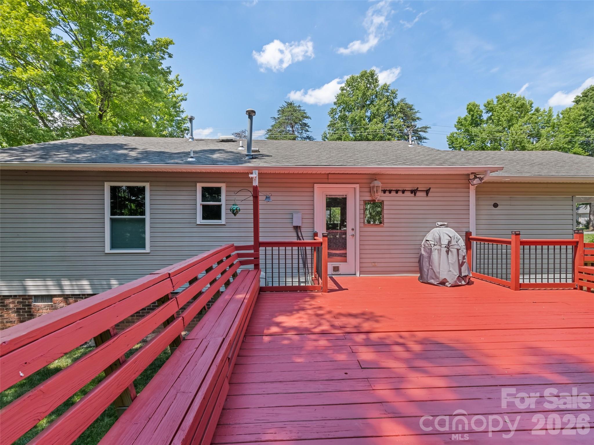 515 Westover Drive — High Point