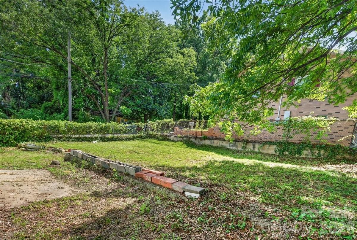 401 Pryor Street — Gastonia