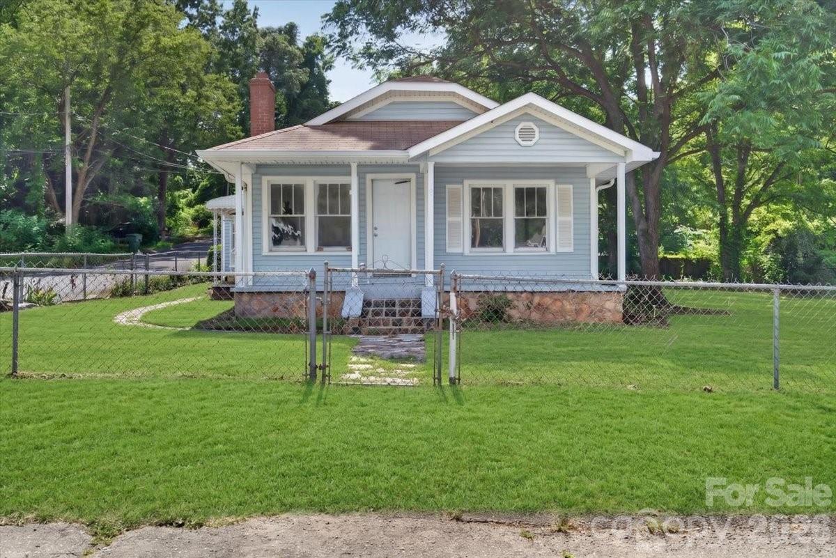 401 Pryor Street — Gastonia