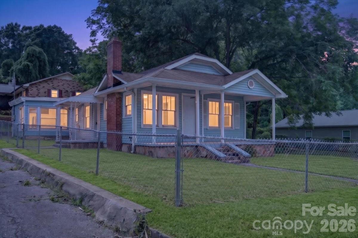 401 Pryor Street — Gastonia