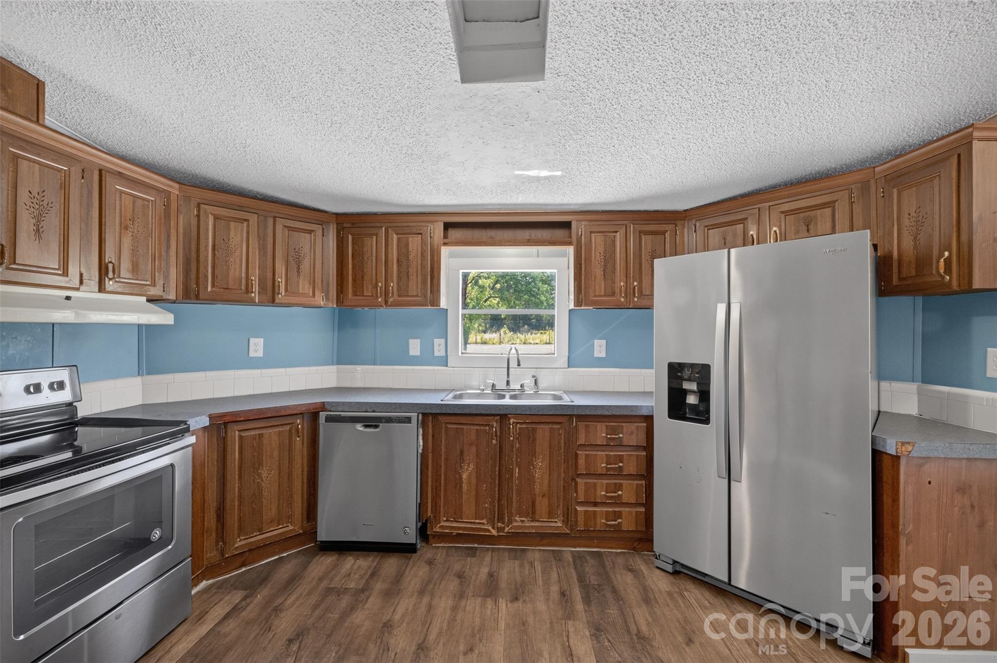 2596 Midnight Drive — Claremont
