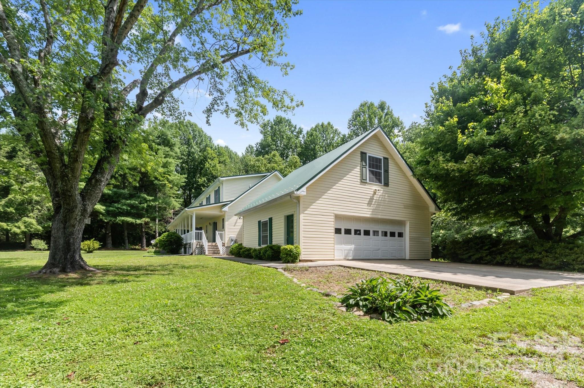 293 Sun Meadow Lane — Pisgah Forest