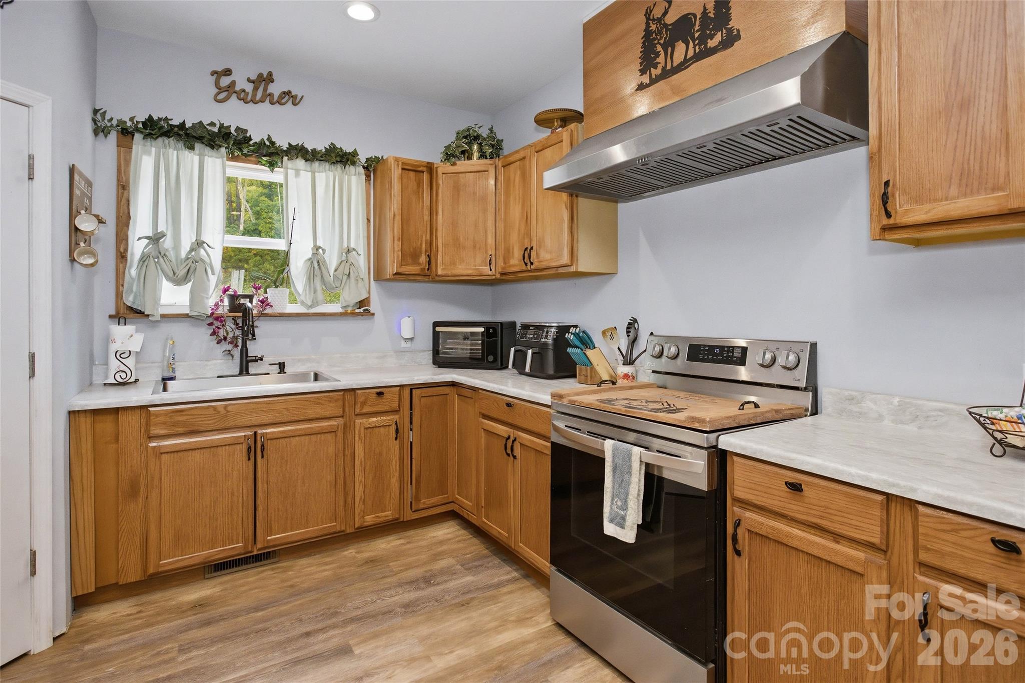 301 McGinnis Drive — Old Fort