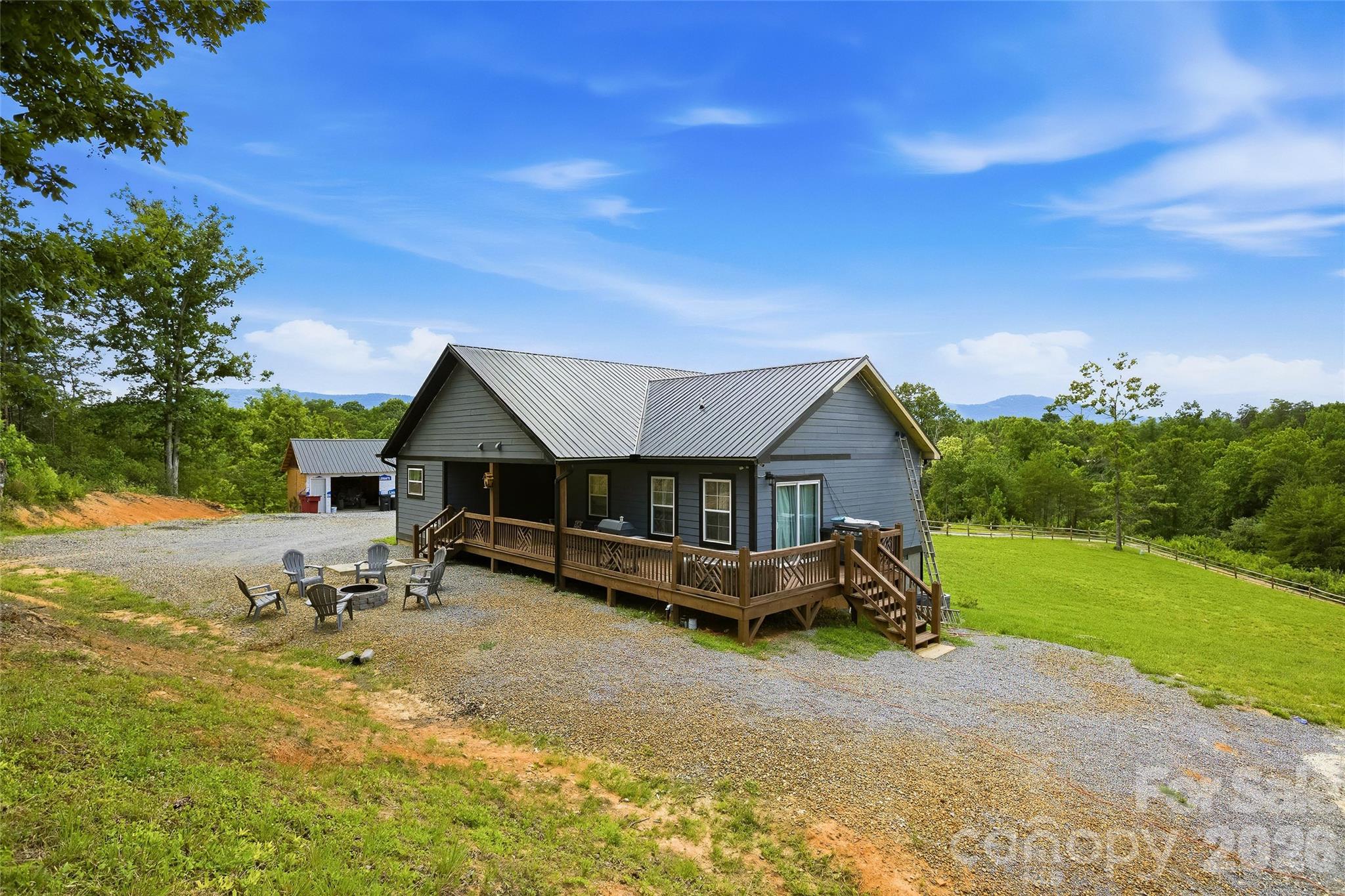 301 McGinnis Drive — Old Fort