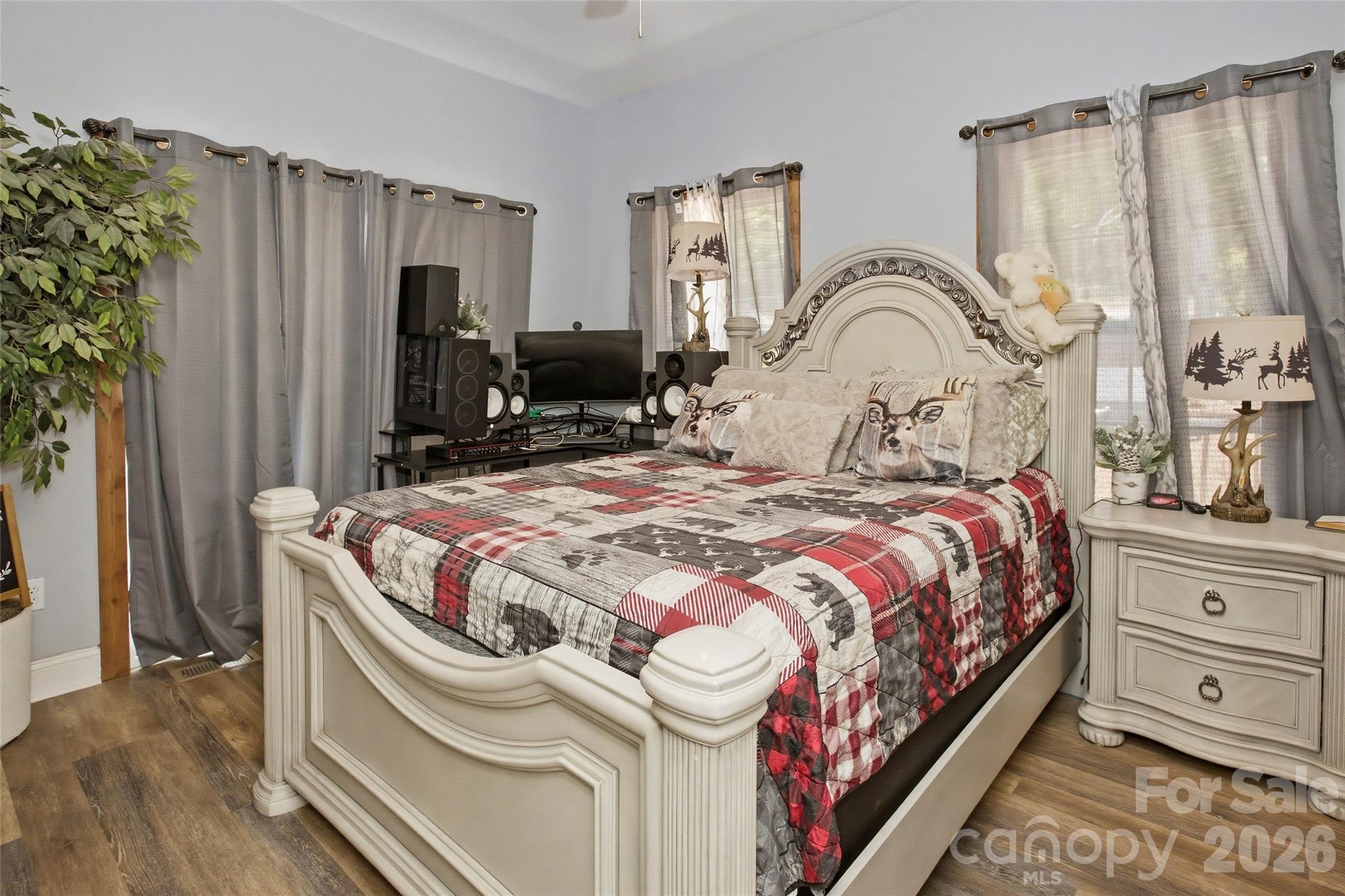 301 McGinnis Drive — Old Fort