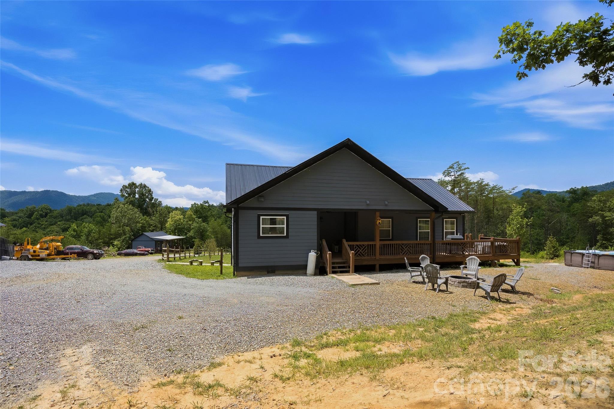 301 McGinnis Drive — Old Fort
