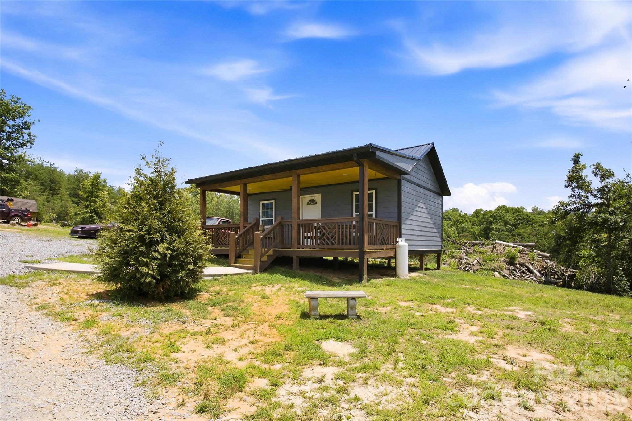 301 McGinnis Drive — Old Fort