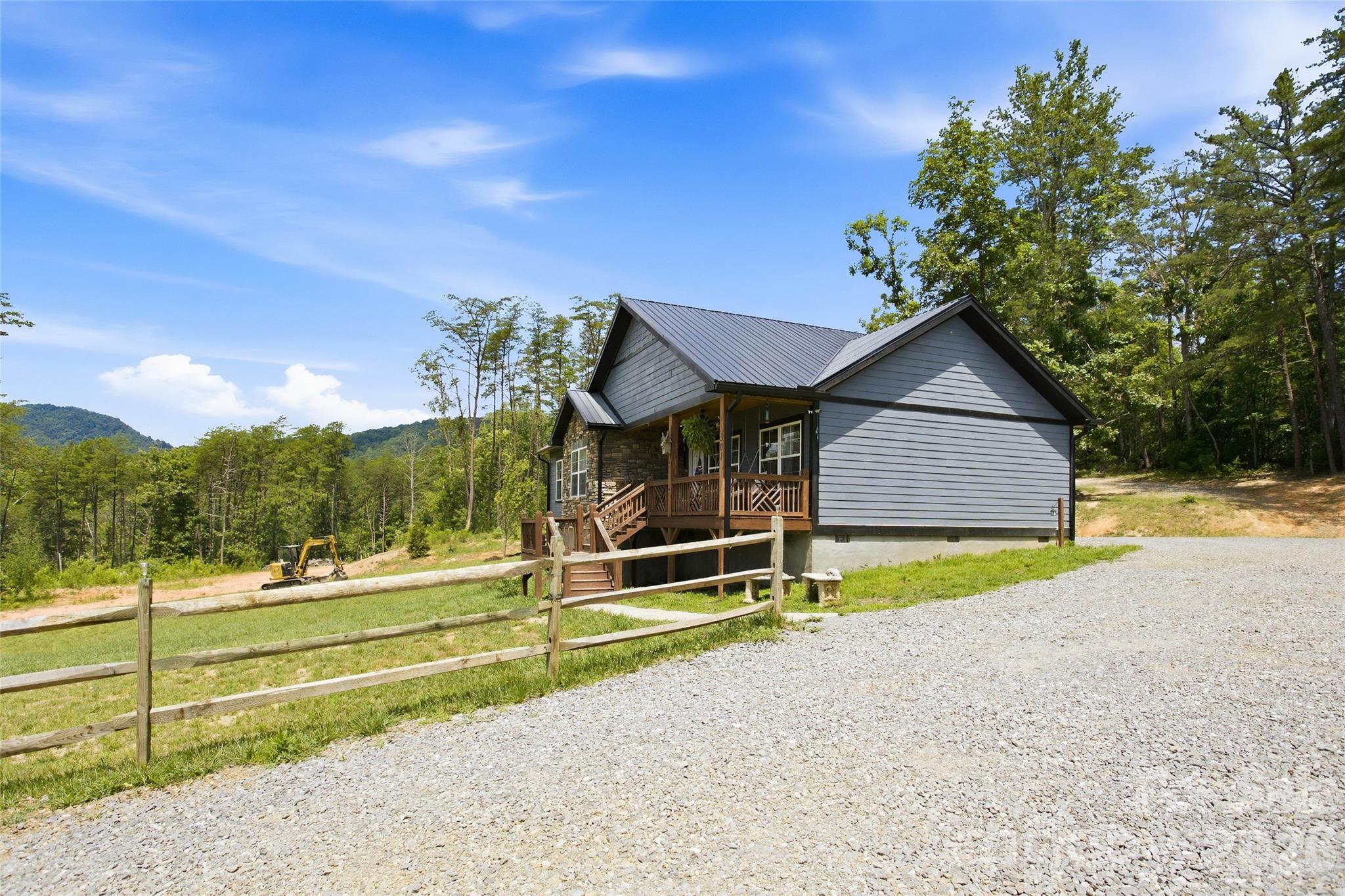 301 McGinnis Drive — Old Fort