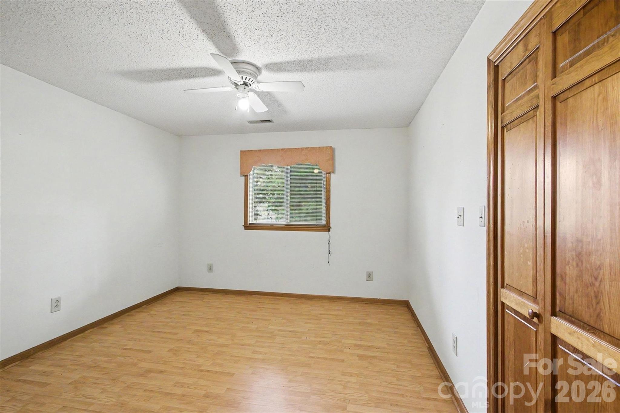 124 E Catawba Avenue — Mooresville