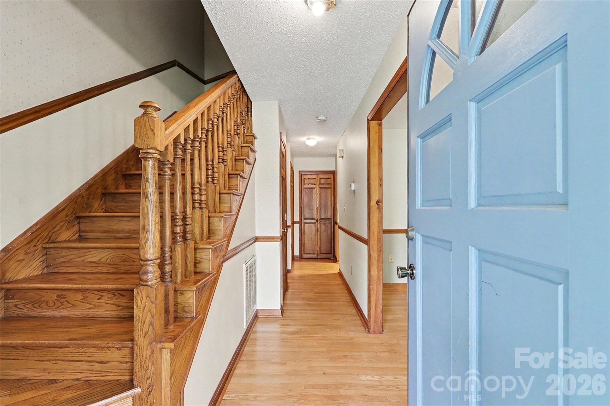 124 E Catawba Avenue — Mooresville