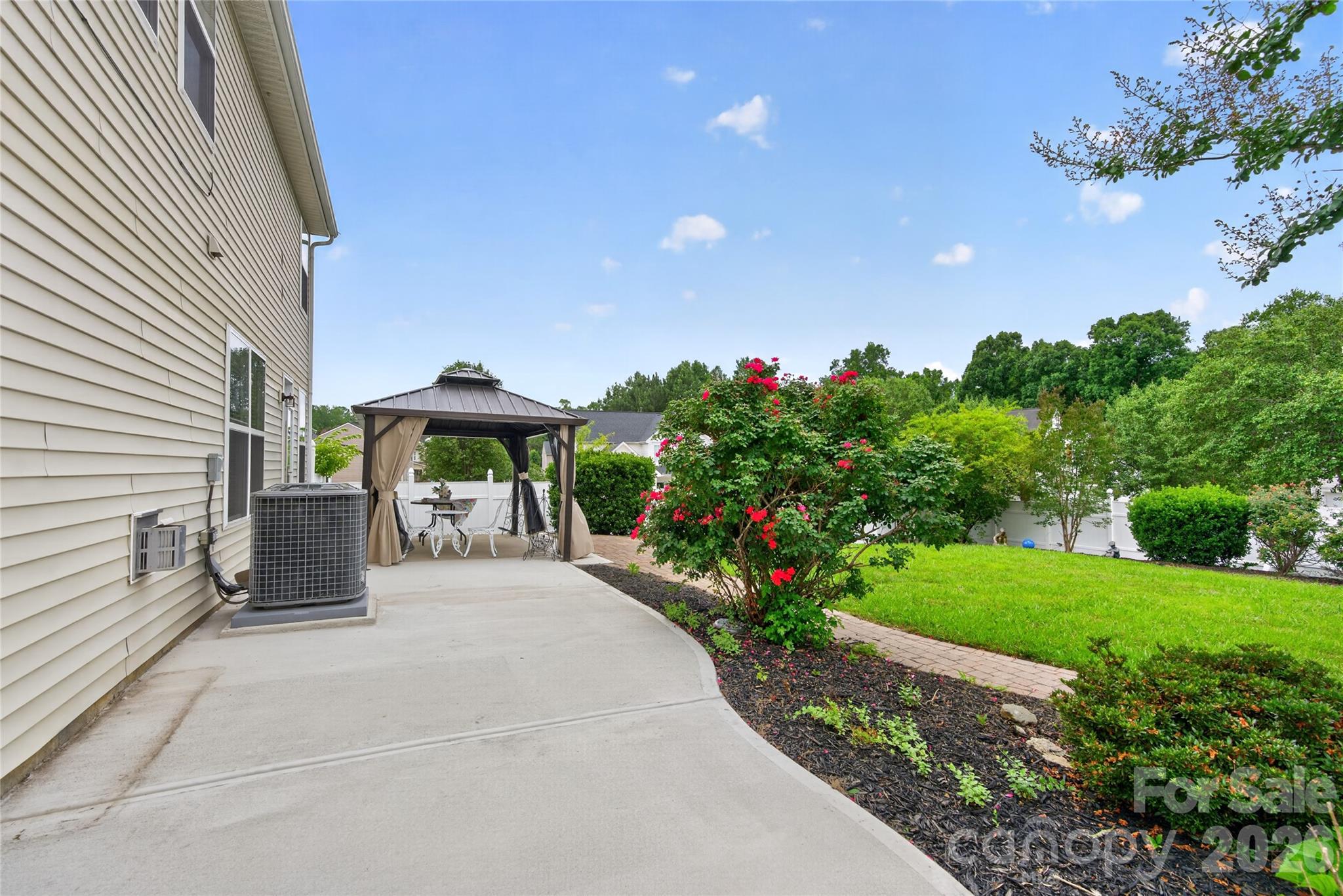 8939 Firestreak Drive — Charlotte