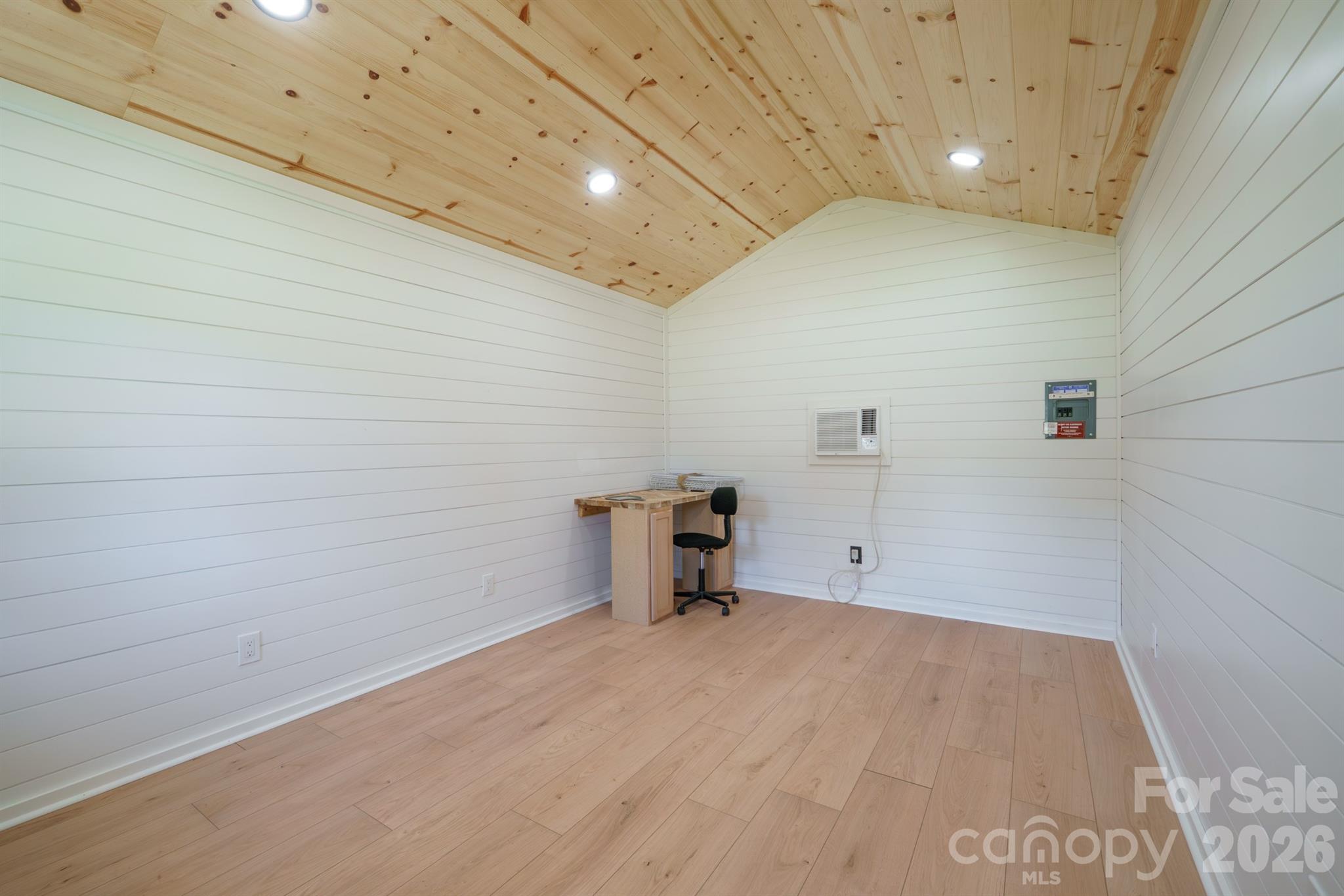 111 Lois Court — Statesville