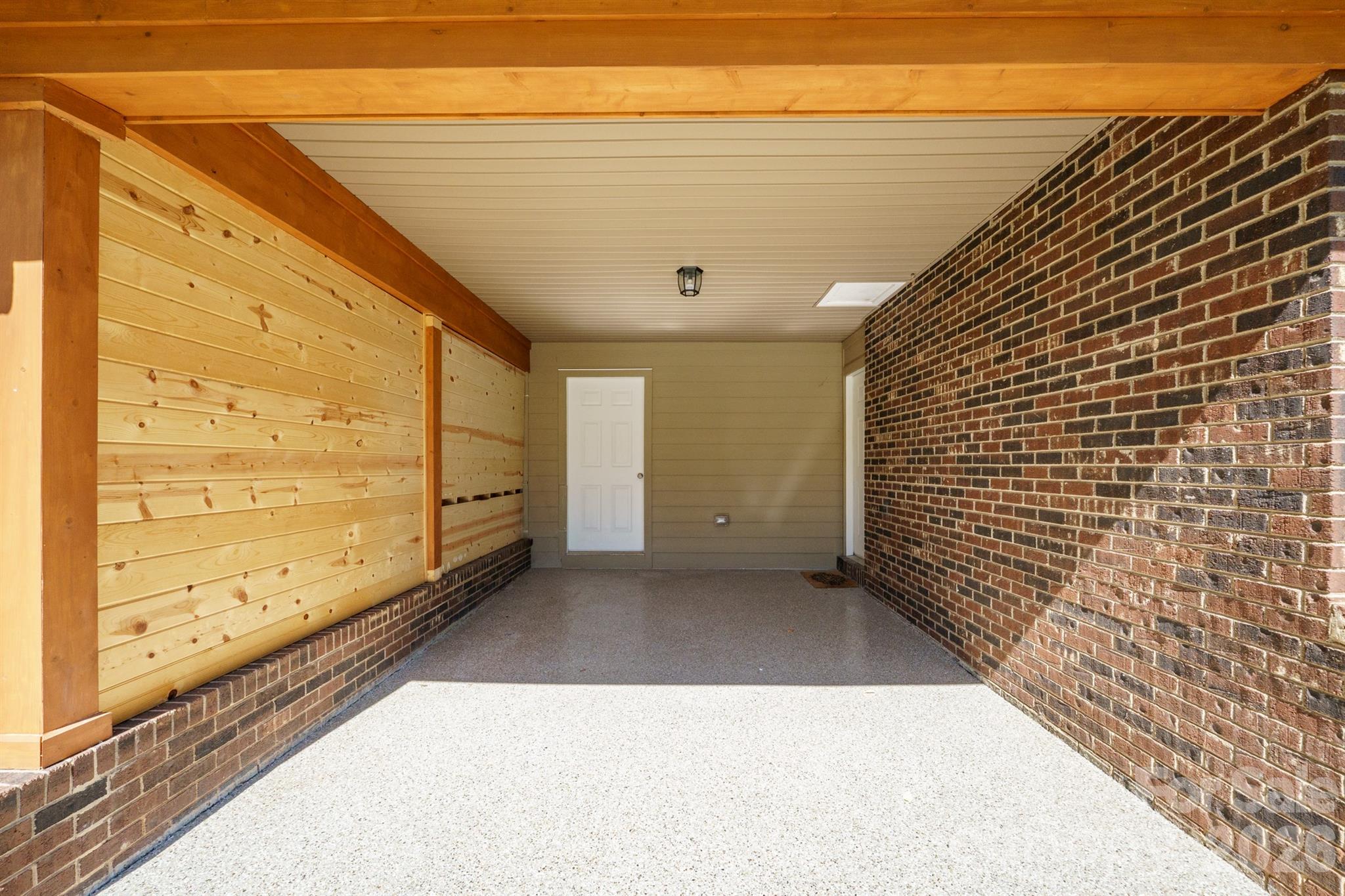 111 Lois Court — Statesville