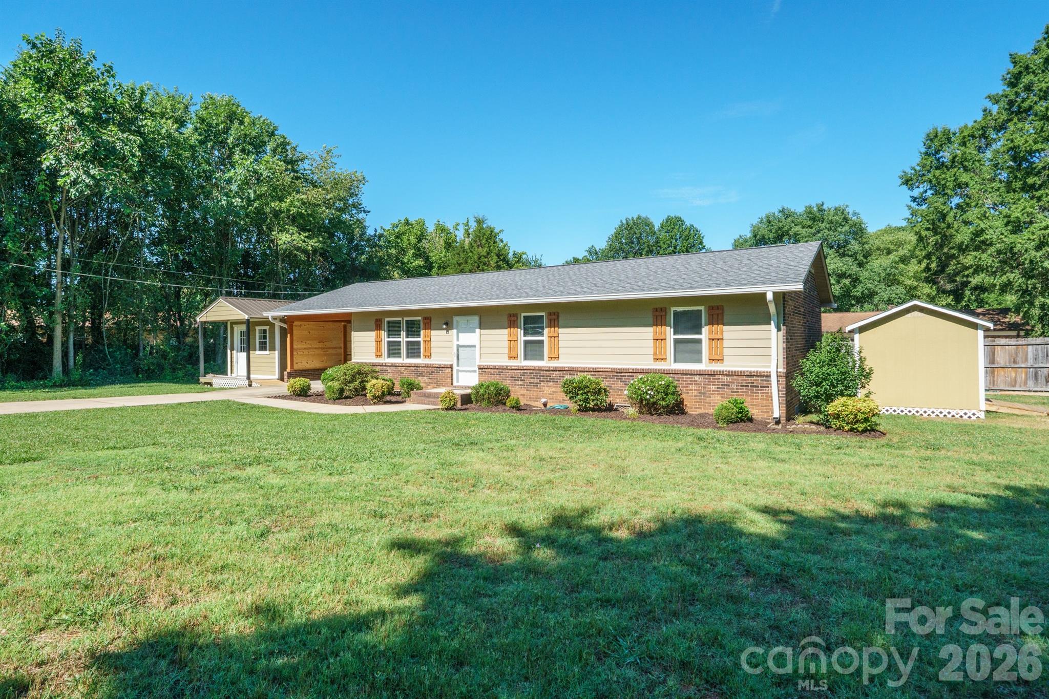111 Lois Court — Statesville