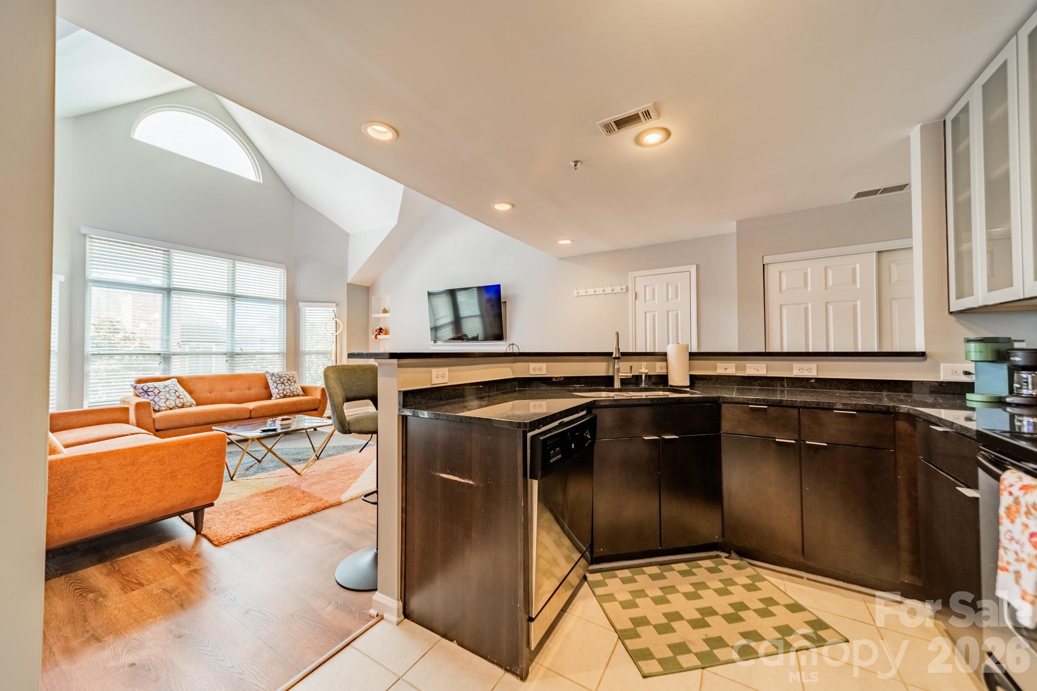 513 N Graham Street #3H — Charlotte