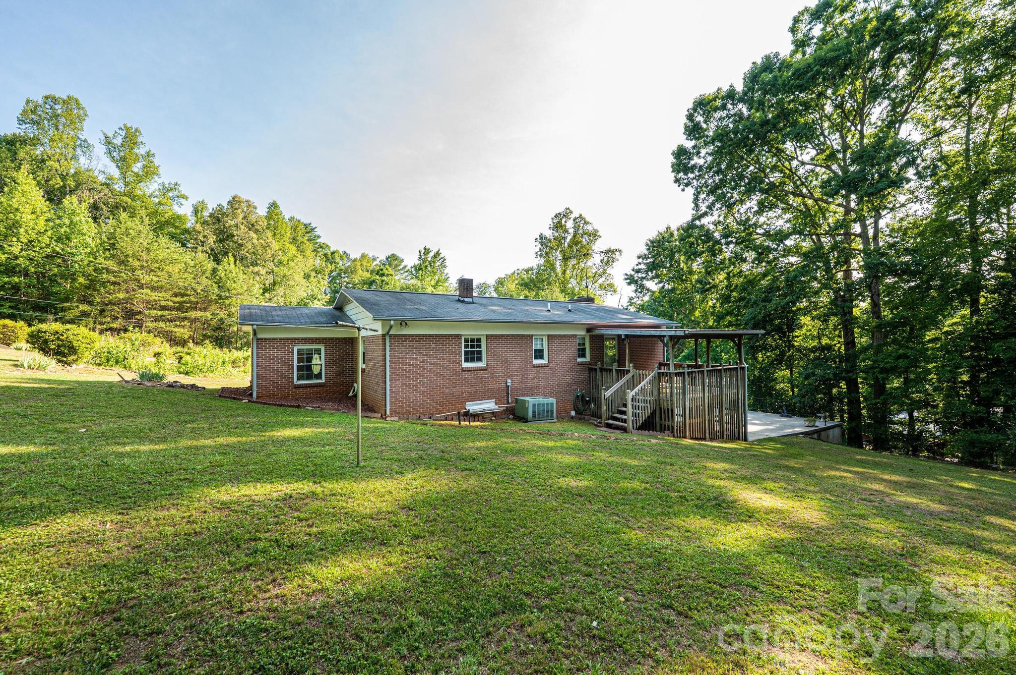 119 Foothill Drive — Lenoir