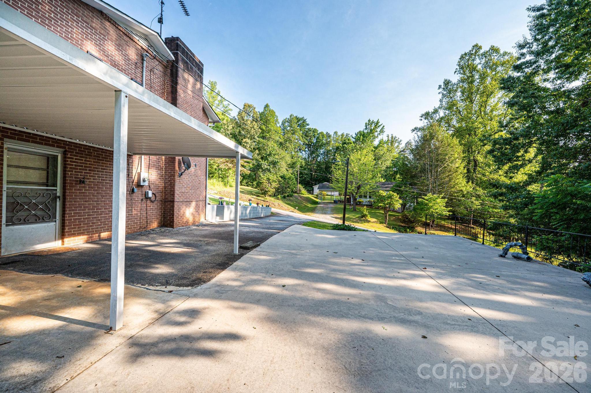 119 Foothill Drive — Lenoir