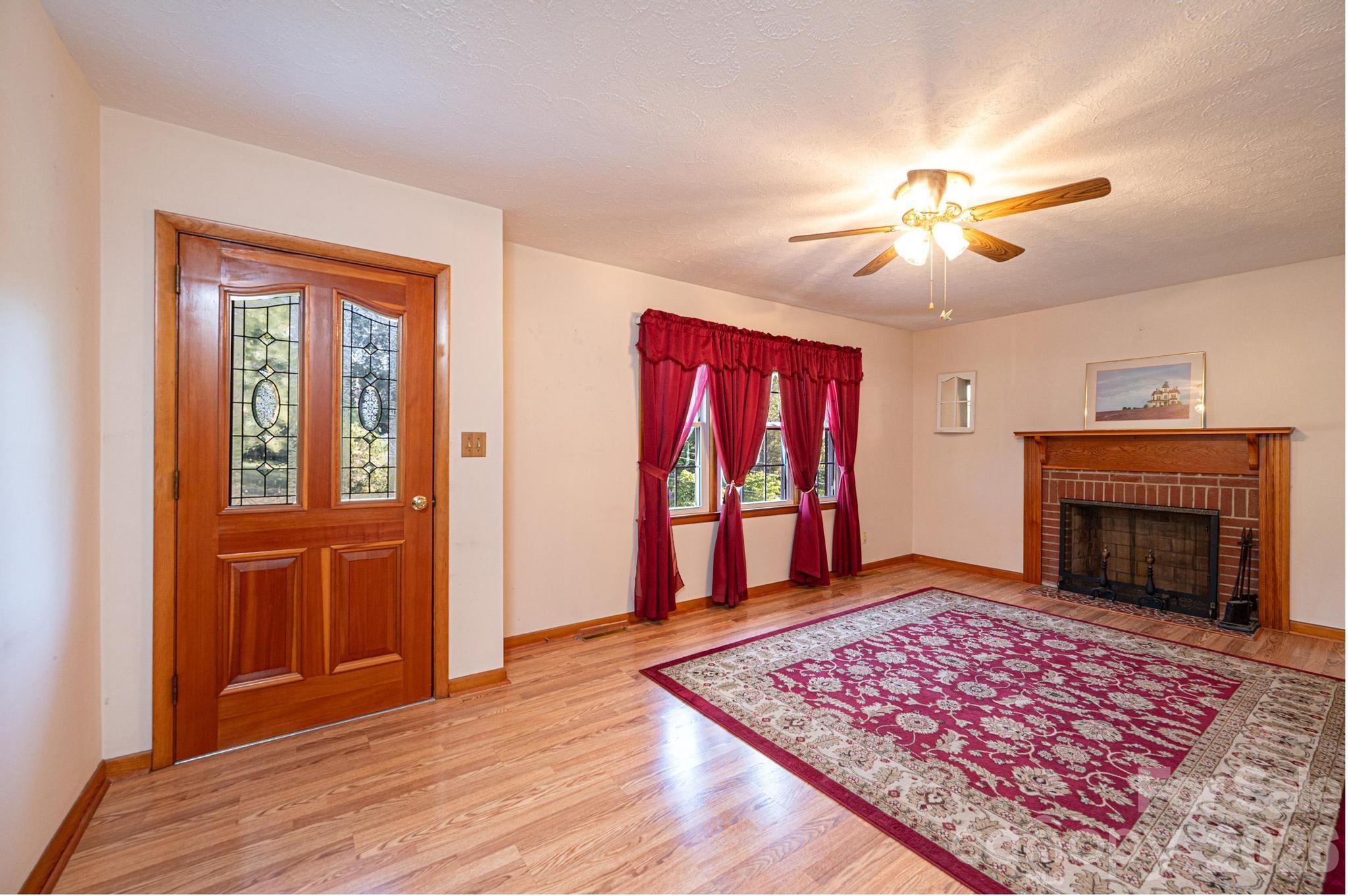 119 Foothill Drive — Lenoir