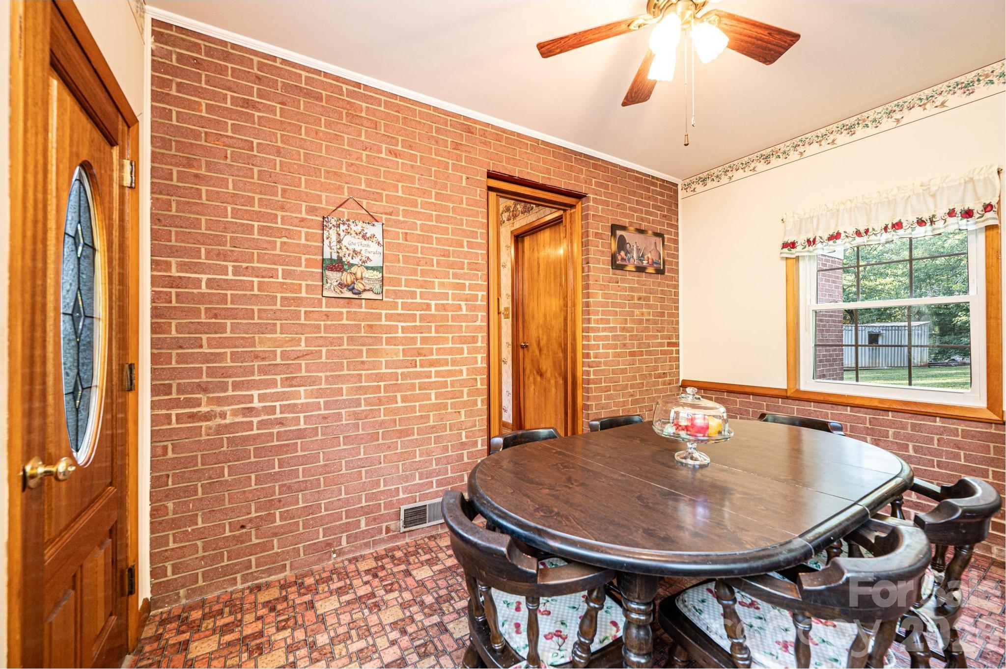 119 Foothill Drive — Lenoir