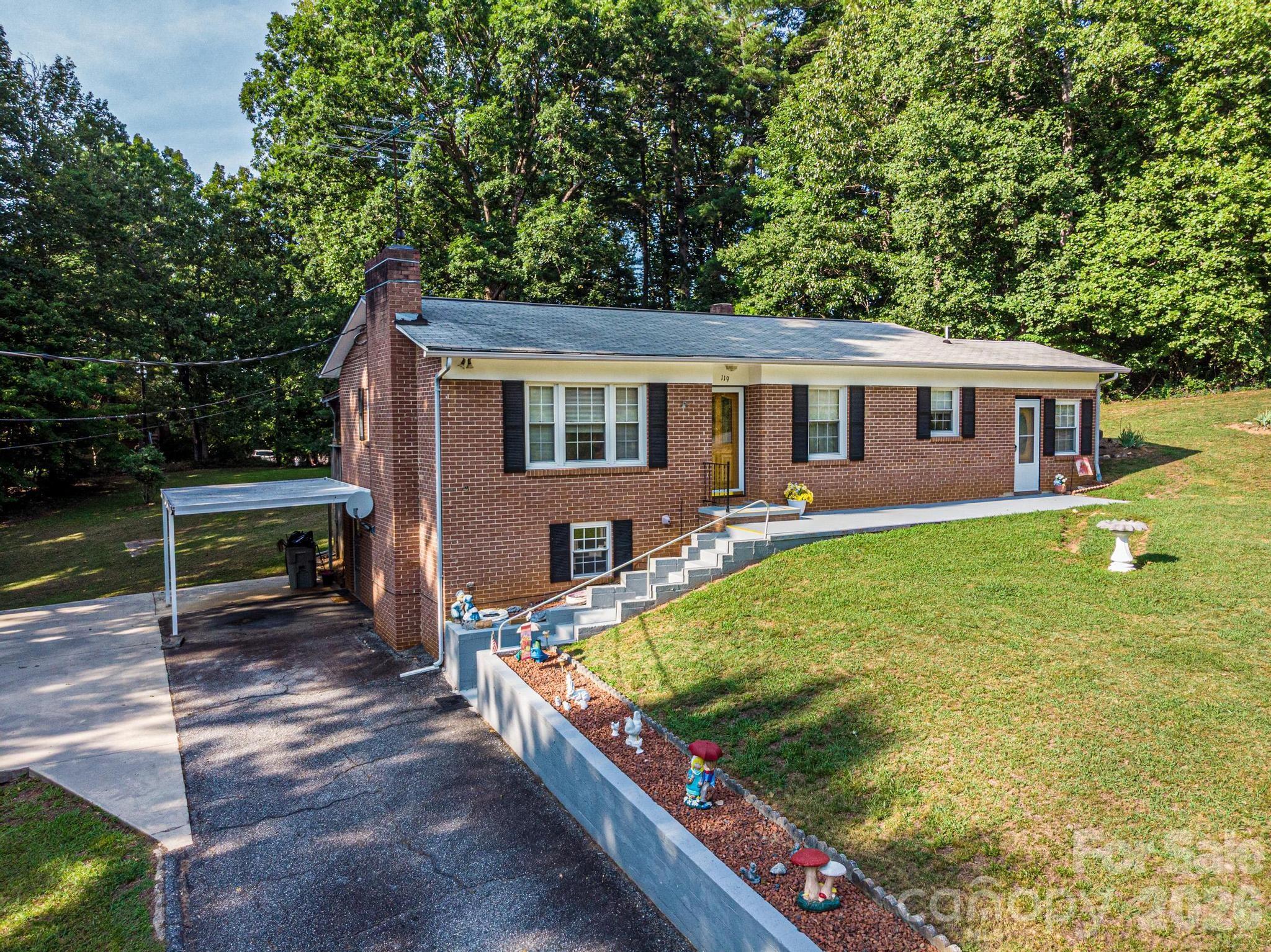 119 Foothill Drive — Lenoir