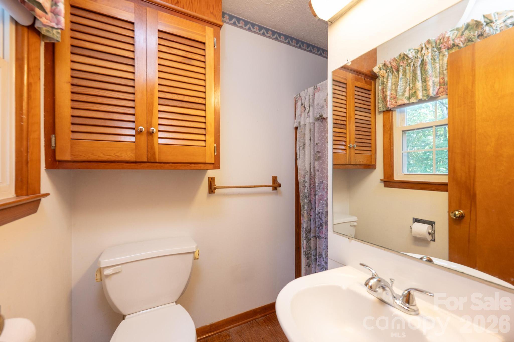 119 Foothill Drive — Lenoir