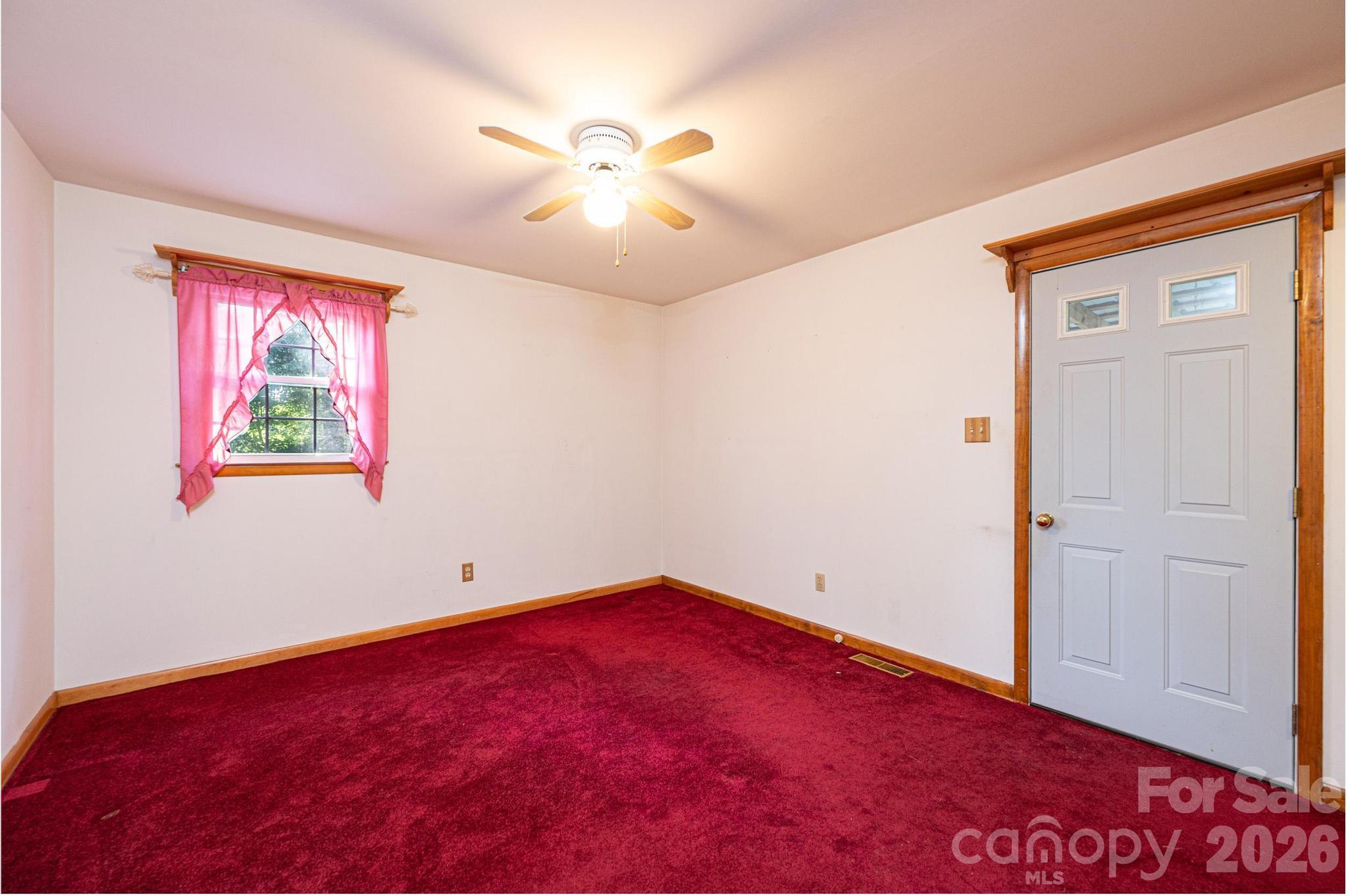 119 Foothill Drive — Lenoir
