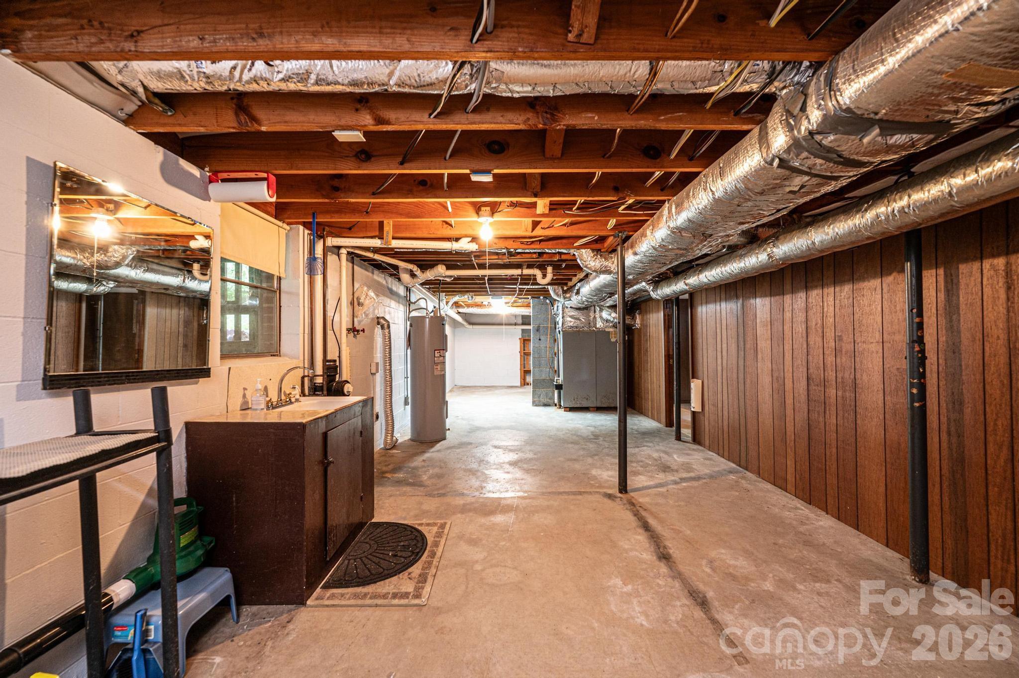 119 Foothill Drive — Lenoir