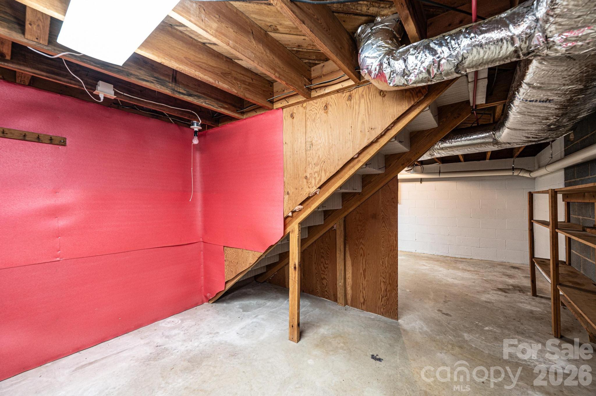 119 Foothill Drive — Lenoir