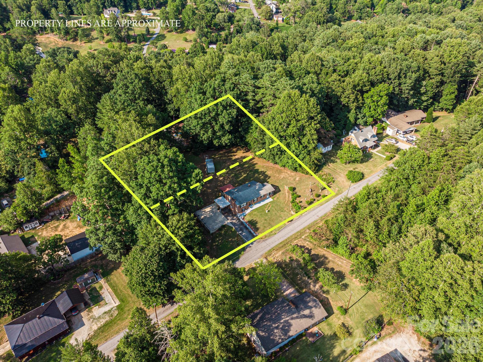 119 Foothill Drive — Lenoir