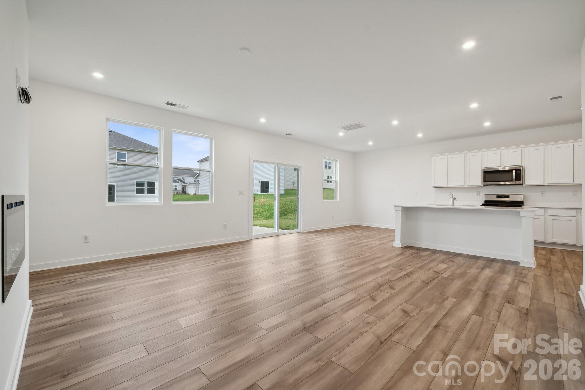 818 Olde England Drive — Lincolnton