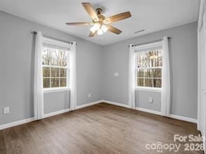 118 Tallyhoe Street — Forest City