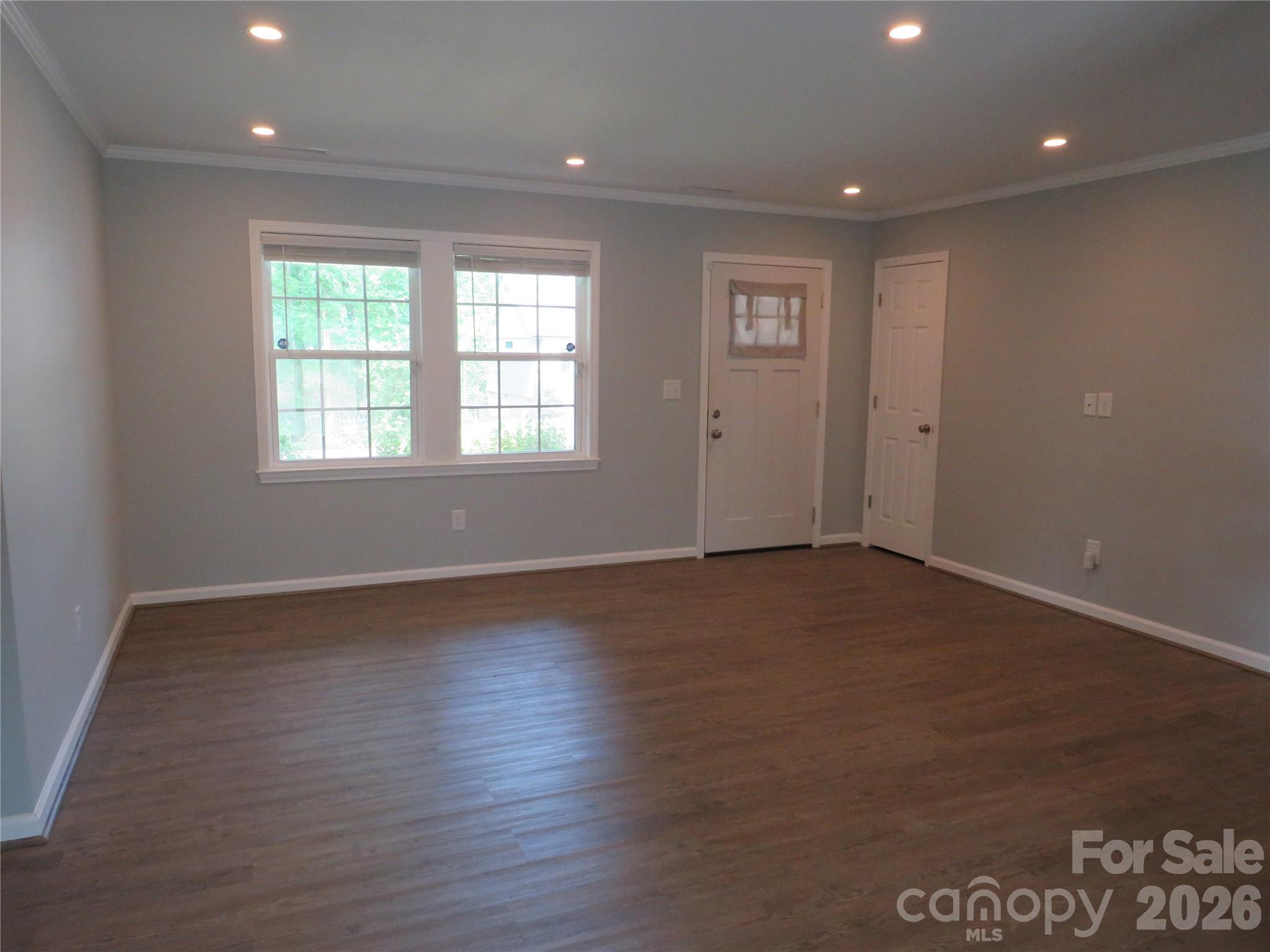 118 Tallyhoe Street — Forest City