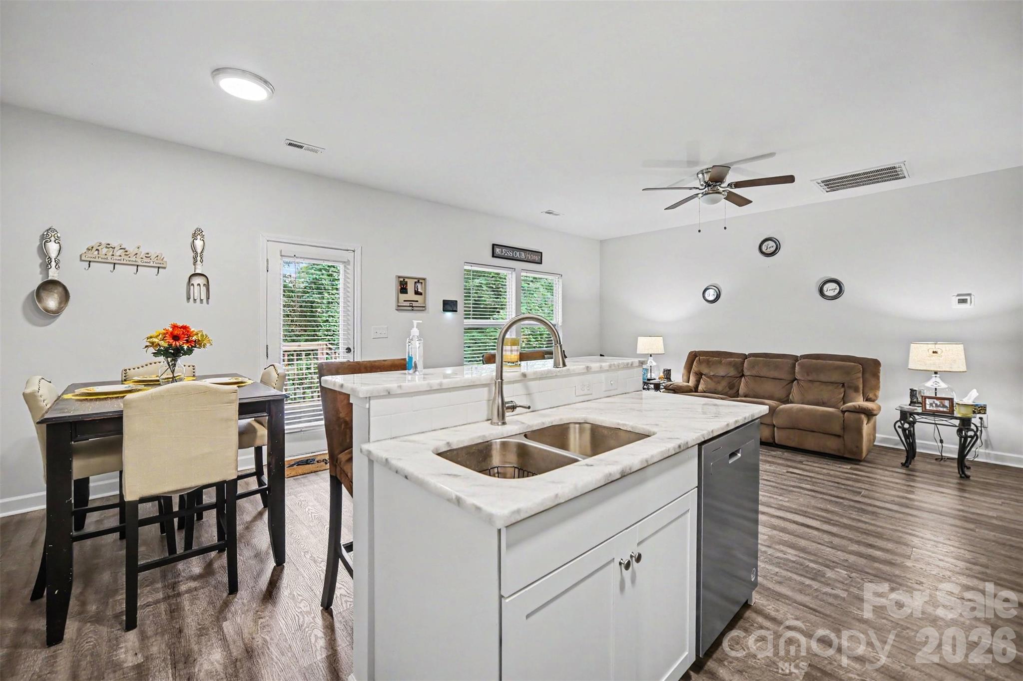 2703 S Calvary Street — Gastonia