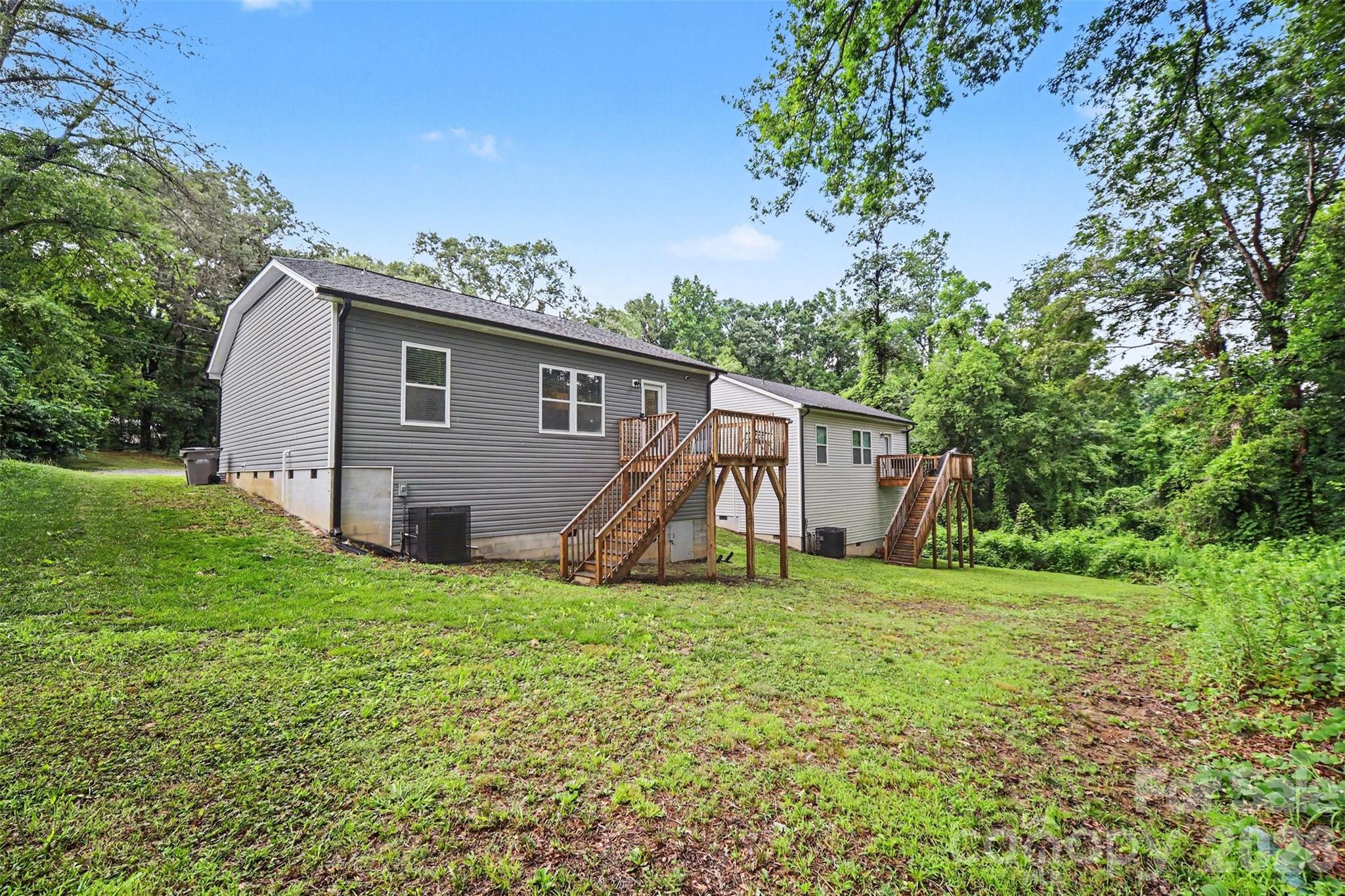 2703 S Calvary Street — Gastonia