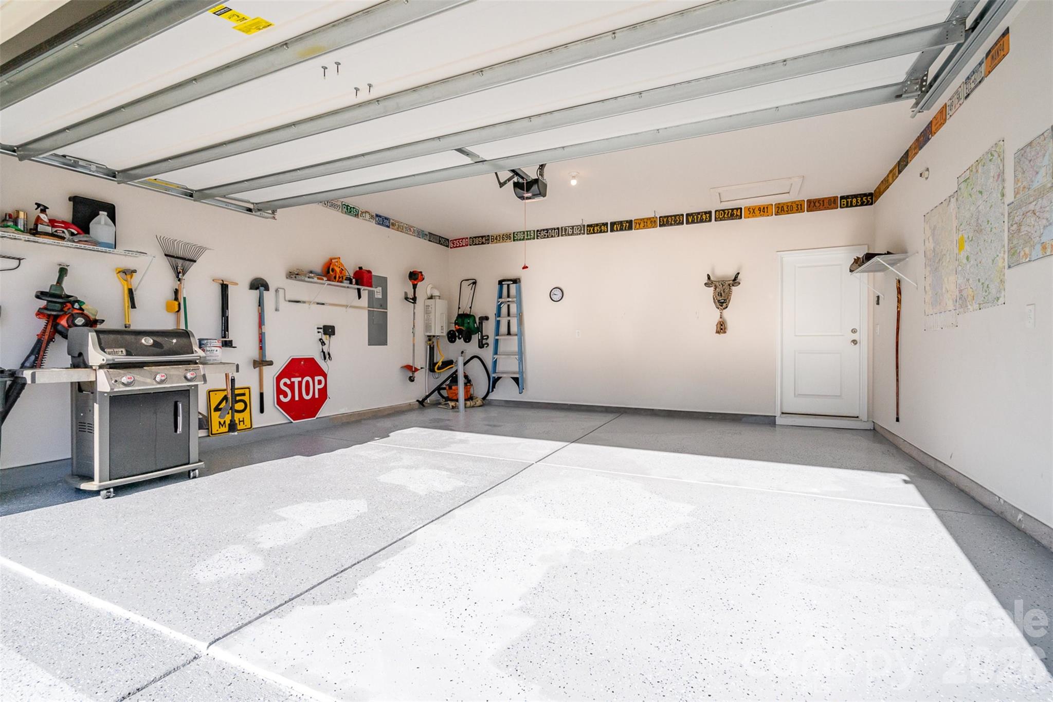 5043 Antebellum Drive — Iron Station