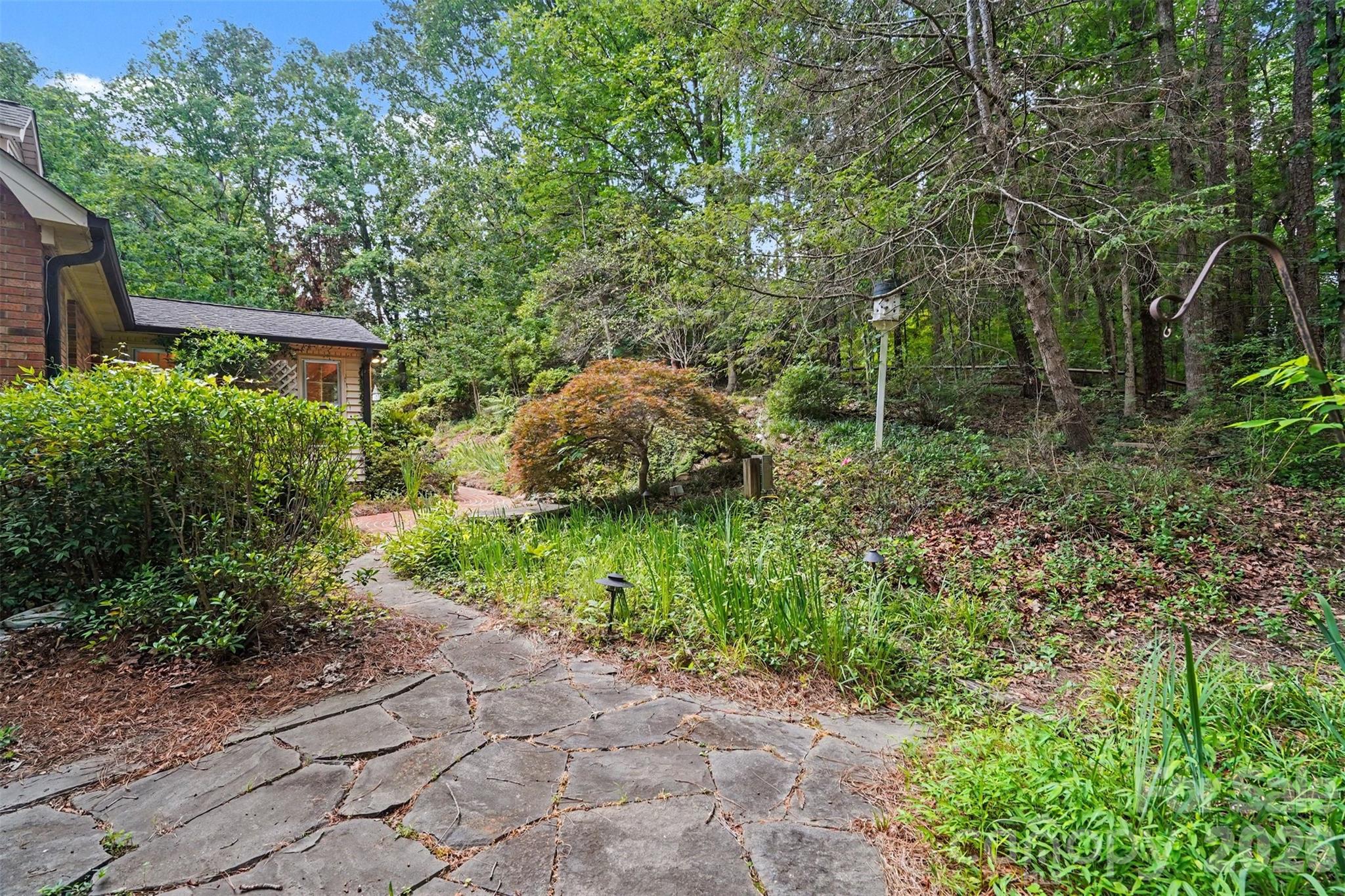 215 Chedworth Court — Concord