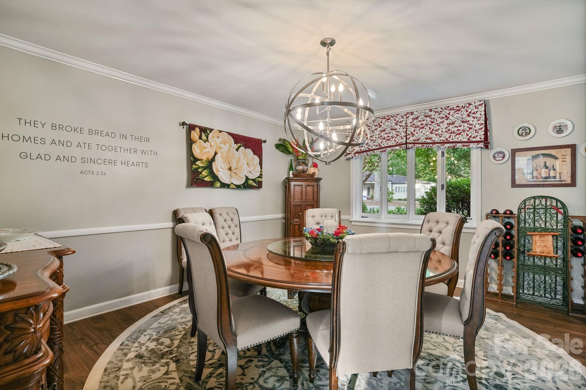 560 11th Avenue Circle NW — Hickory